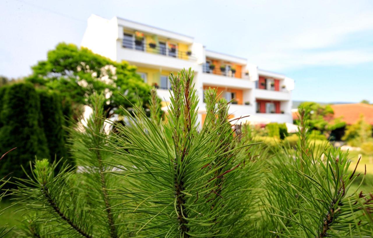 Stayinn Rainbow Houses Beachfront By Asteri Hotels Sunny Beach Exterior photo