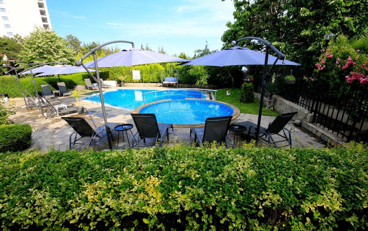 Stayinn Rainbow Houses Beachfront By Asteri Hotels Sunny Beach Exterior photo