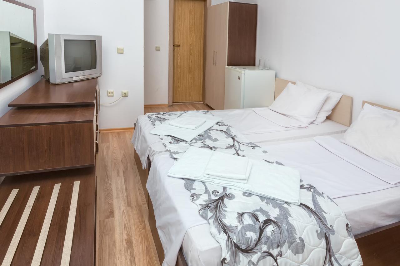 Stayinn Rainbow Houses Beachfront By Asteri Hotels Sunny Beach Exterior photo